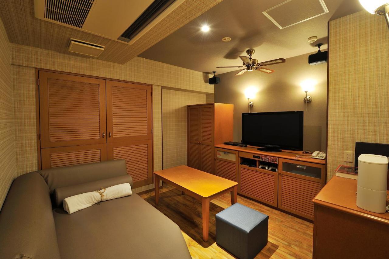 Fukuoka Chapel Coconuts Hotel Ipolani מראה חיצוני תמונה