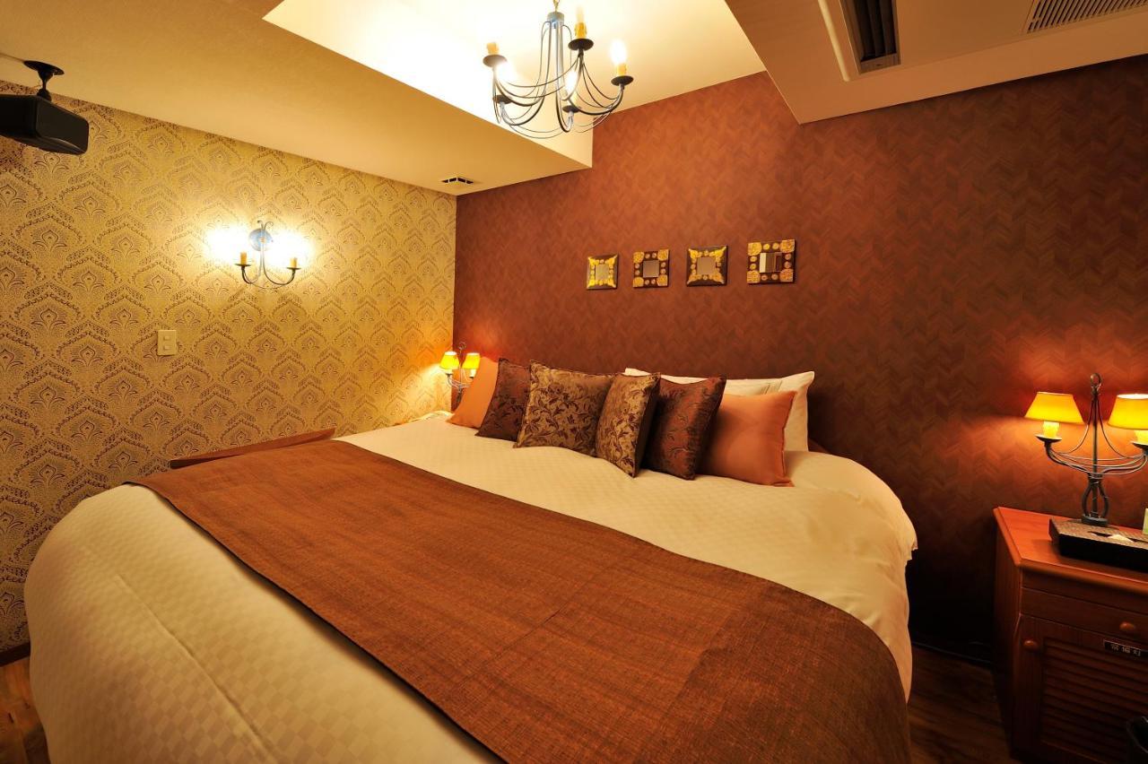 Fukuoka Chapel Coconuts Hotel Ipolani מראה חיצוני תמונה