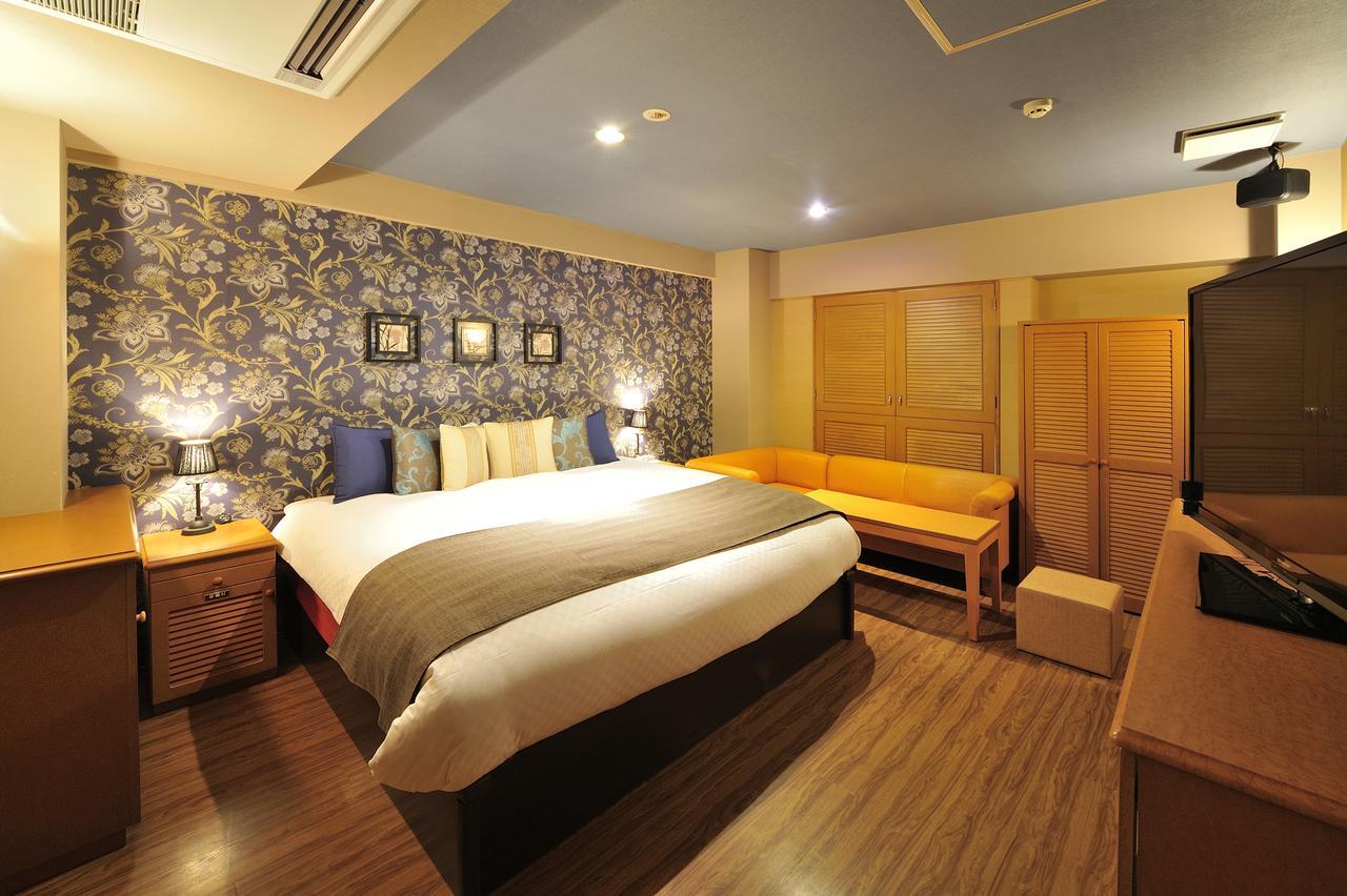 Fukuoka Chapel Coconuts Hotel Ipolani מראה חיצוני תמונה