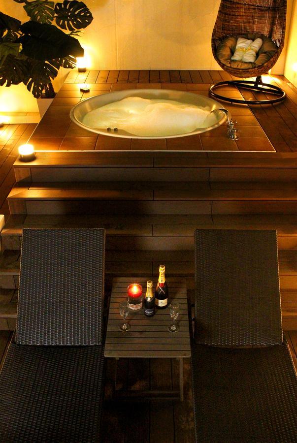 Fukuoka Chapel Coconuts Hotel Ipolani מראה חיצוני תמונה