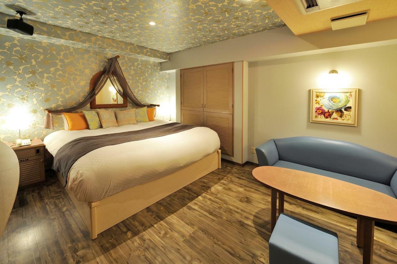 Fukuoka Chapel Coconuts Hotel Ipolani מראה חיצוני תמונה